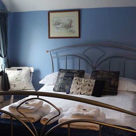 The Three Horseshoes Hotell Alton  Eksteriør bilde
